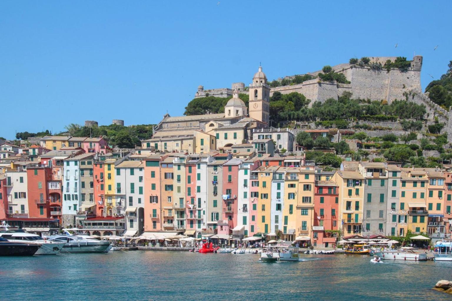 Moderno Appartamento Vista Mare, Con Parcheggio Privato Porto Venere Luaran gambar